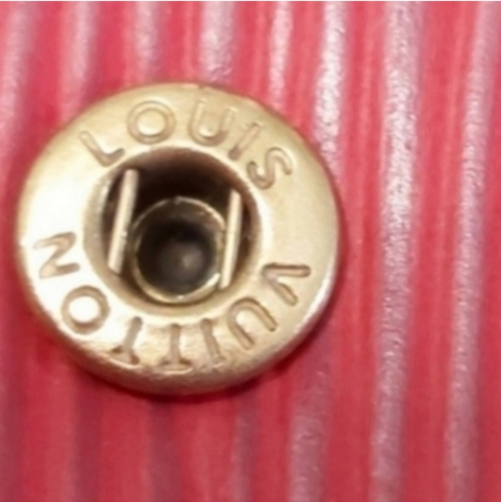 Louis Vuitton Key Case - Picture 8 of 10